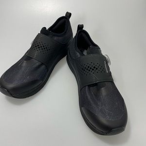 Shimano IC3 Cycling Shoe Navy/Black Women’s 7.8-8 $100.
